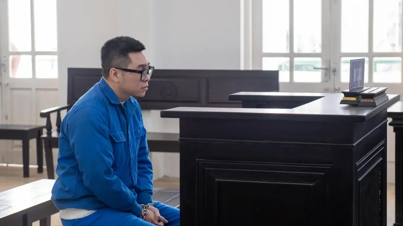 Người đàn ông hành hung phụ nữ ở chung cư lĩnh 6 tháng tù